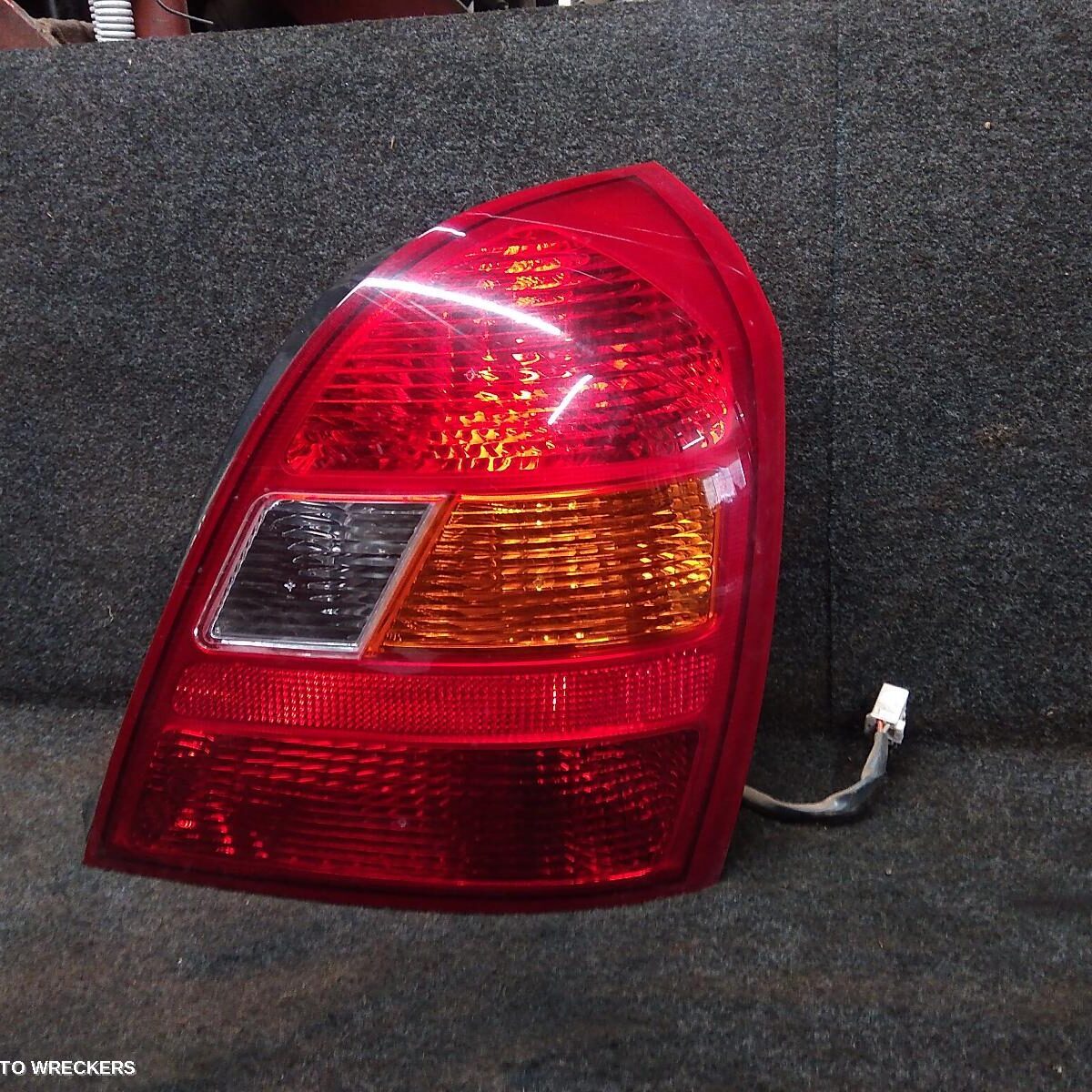 2002 HYUNDAI ELANTRA Right Taillight