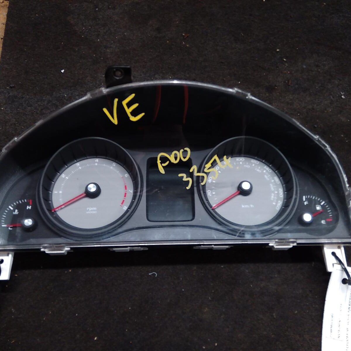 2010 HOLDEN COMMODORE INSTRUMENT CLUSTER