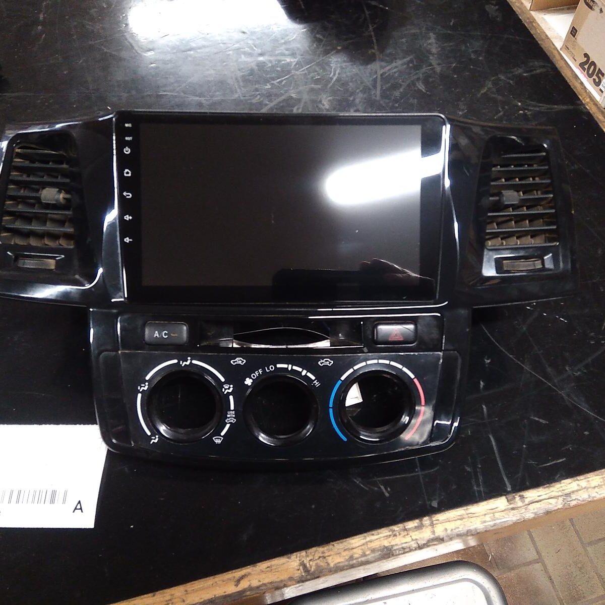 2014 TOYOTA HILUX RADIO/CD/DVD/SAT/TV