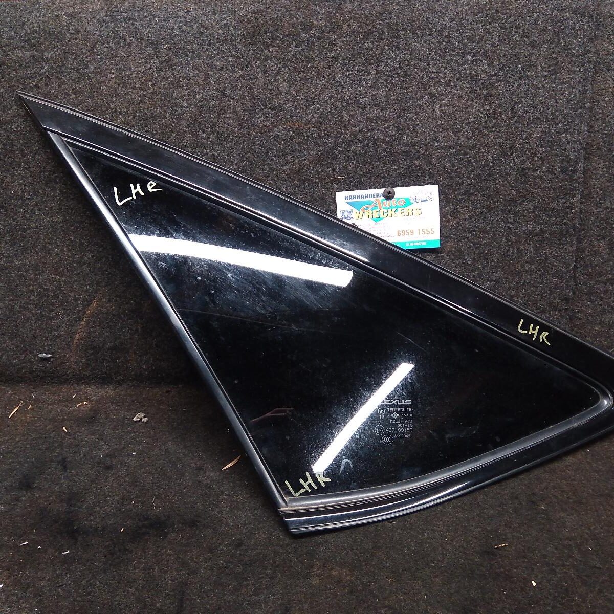 2006 LEXUS RX SERIES LEFT REAR SIDE GLASS