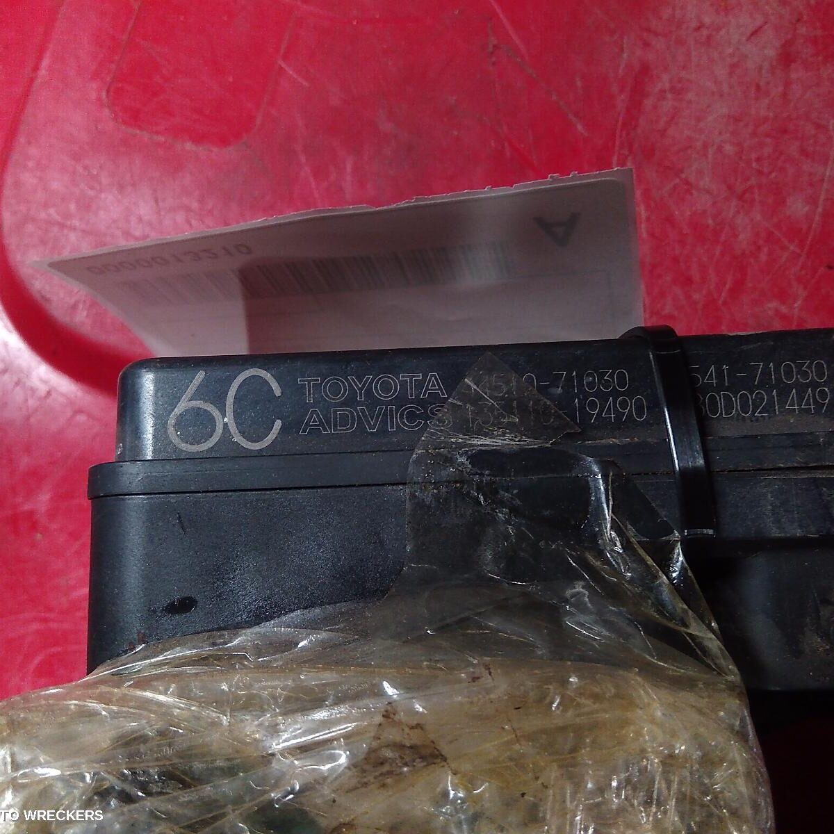 2005 TOYOTA HILUX Abs Pump/Modulator