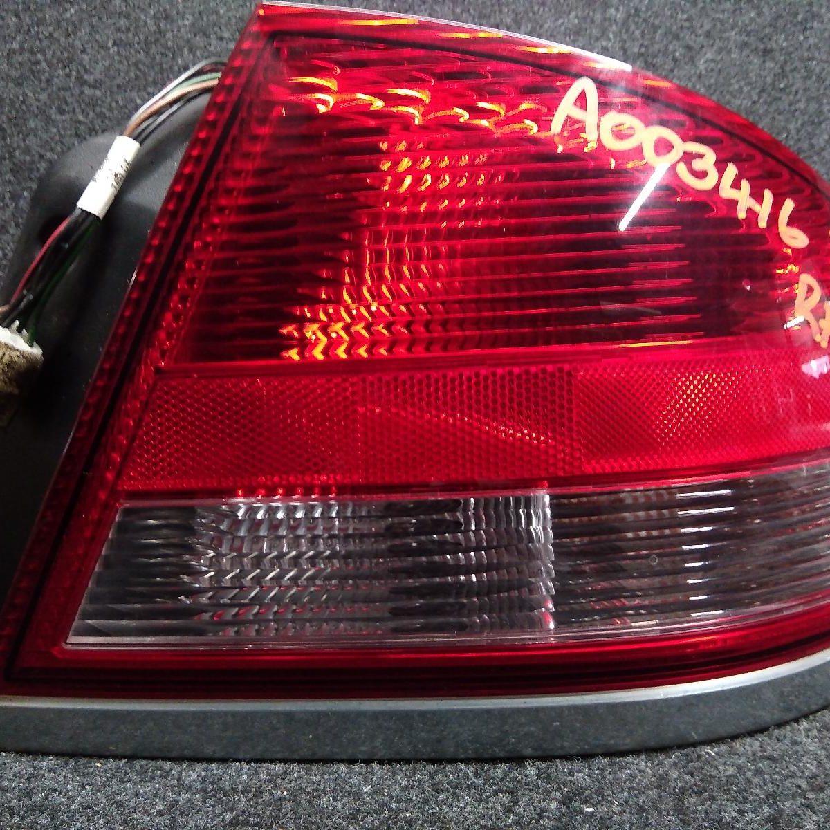 2003 FORD FALCON RIGHT TAILLIGHT