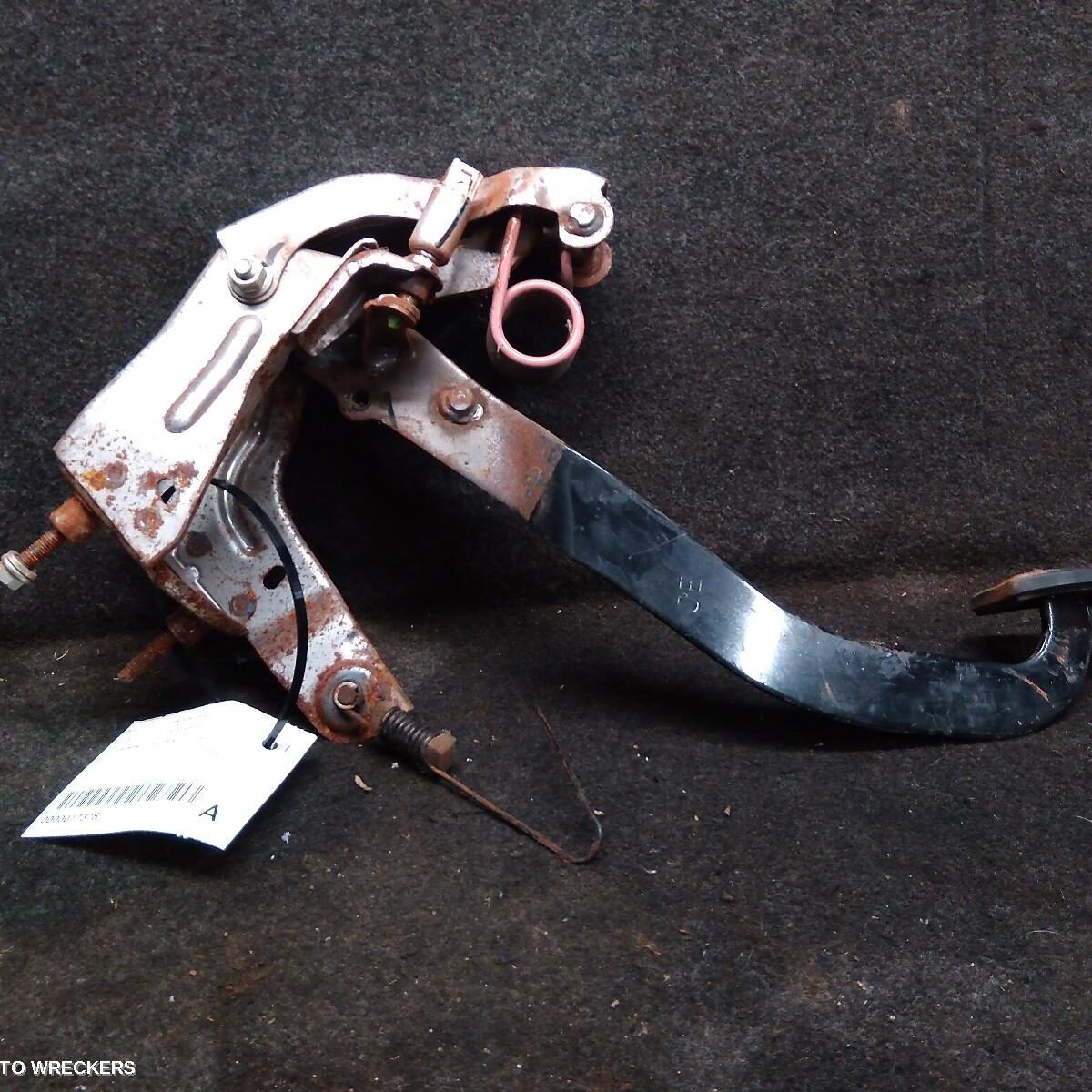 2015 TOYOTA LANDCRUISER Pedal Assembly