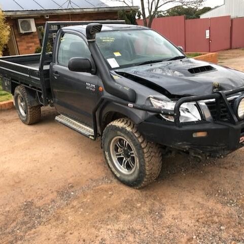 2014 TOYOTA HILUX LEFT FRONT UPPER CONTROL ARM