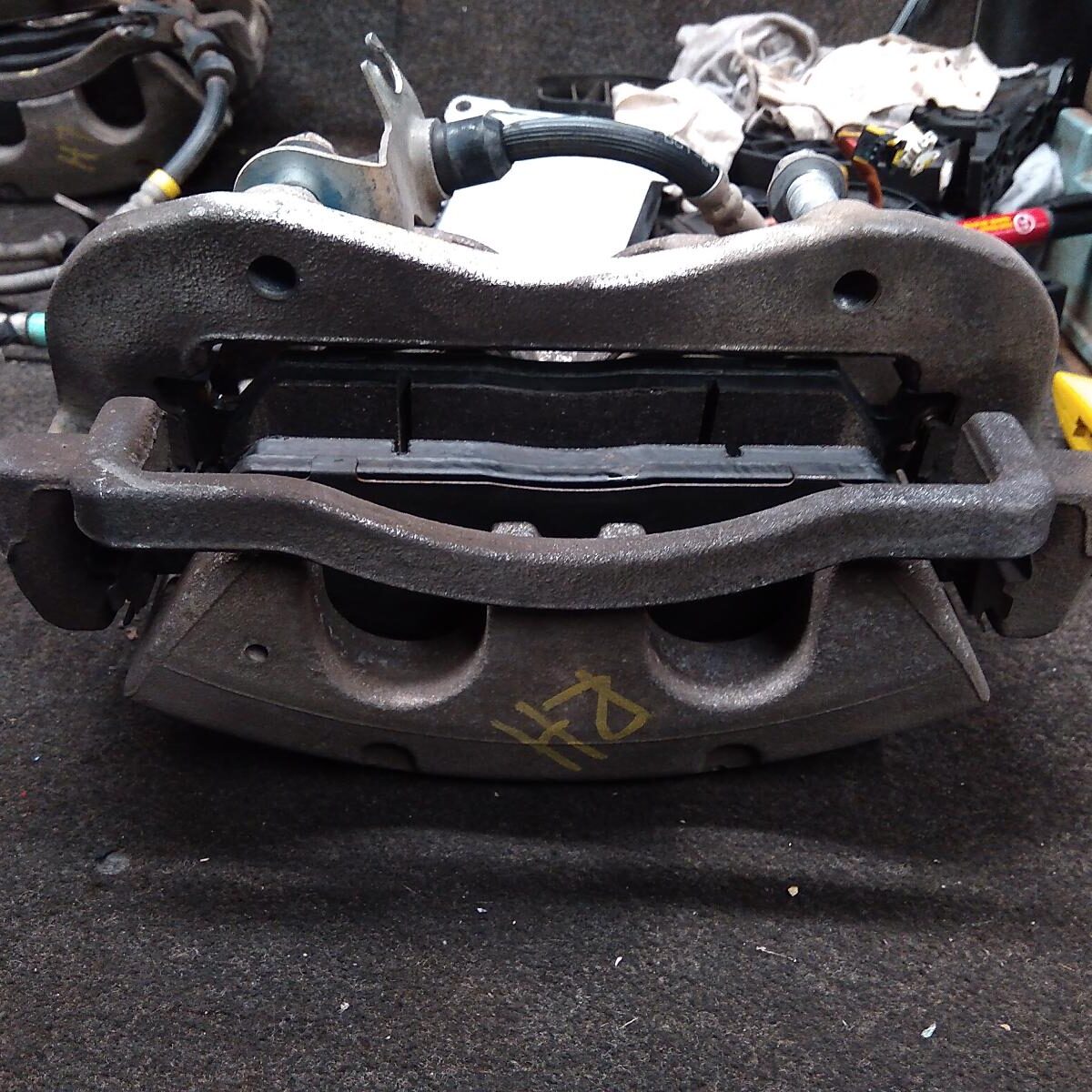 2010 FORD FALCON CALIPER