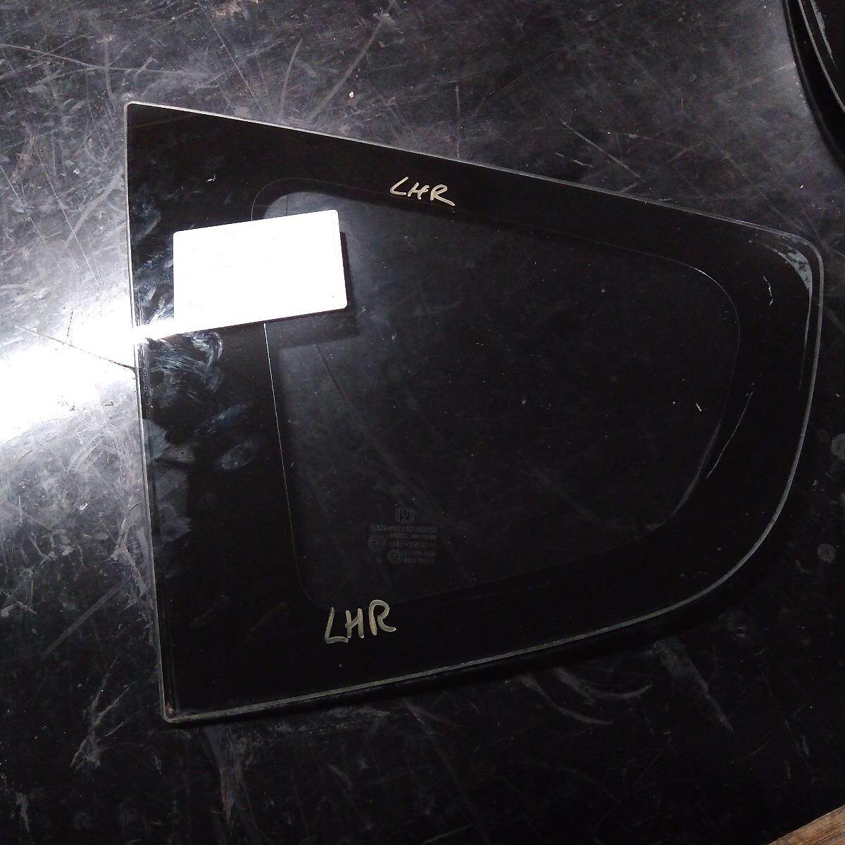 2010 HONDA JAZZ LEFT REAR SIDE GLASS