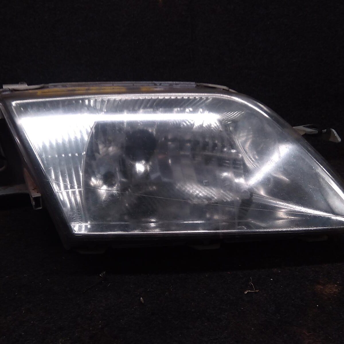 2000 FORD LASER RIGHT HEADLAMP