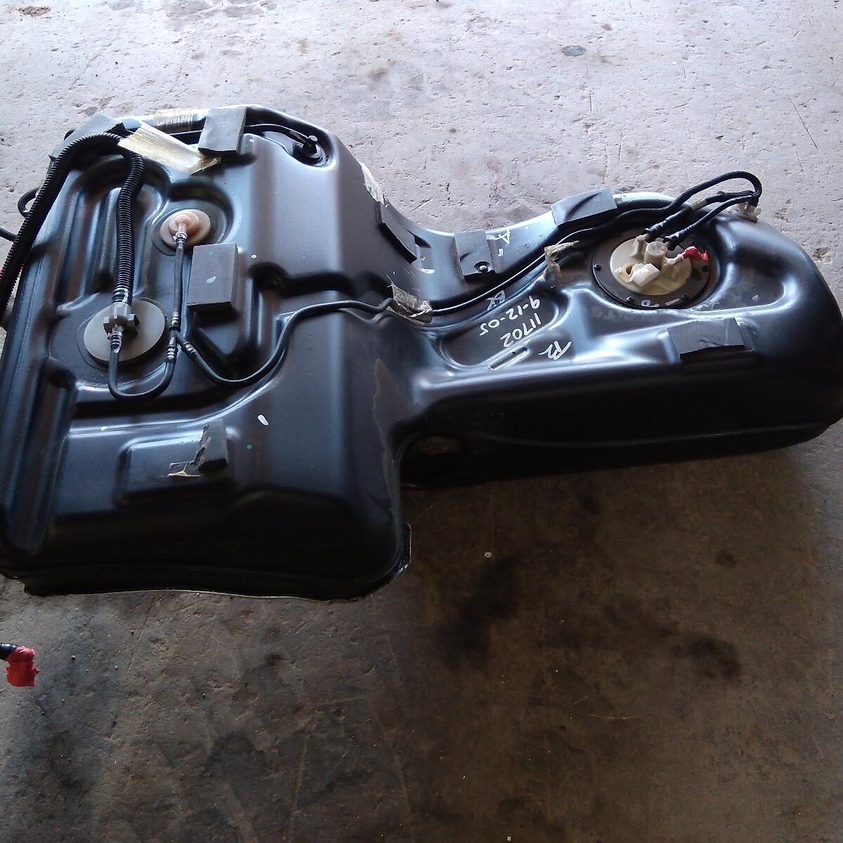 2006 FORD FALCON FUEL TANK