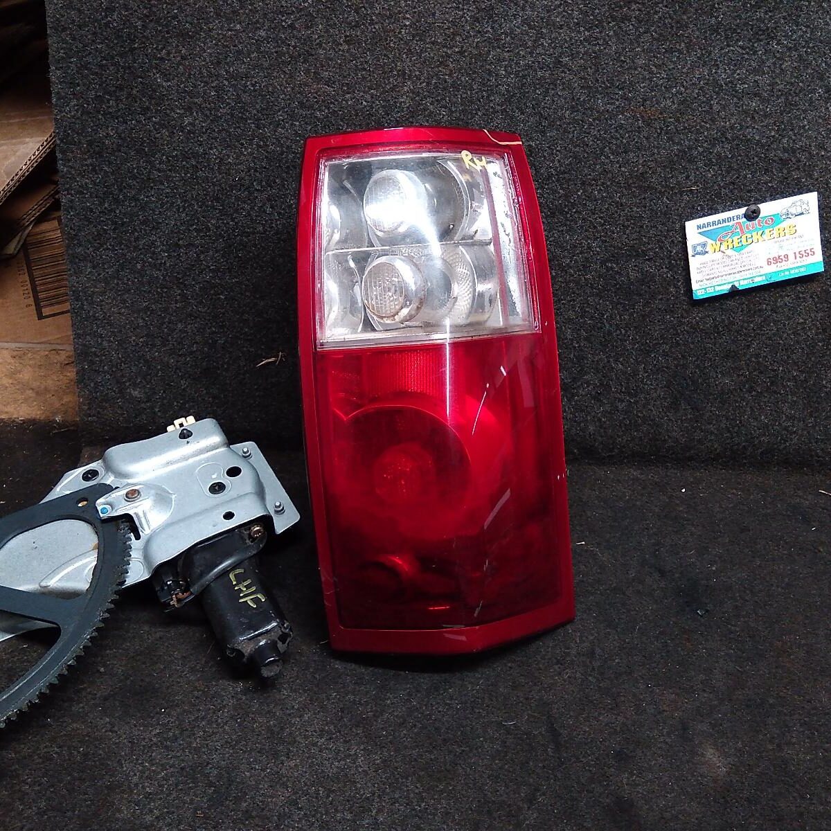 2006 HOLDEN COMMODORE Right Taillight