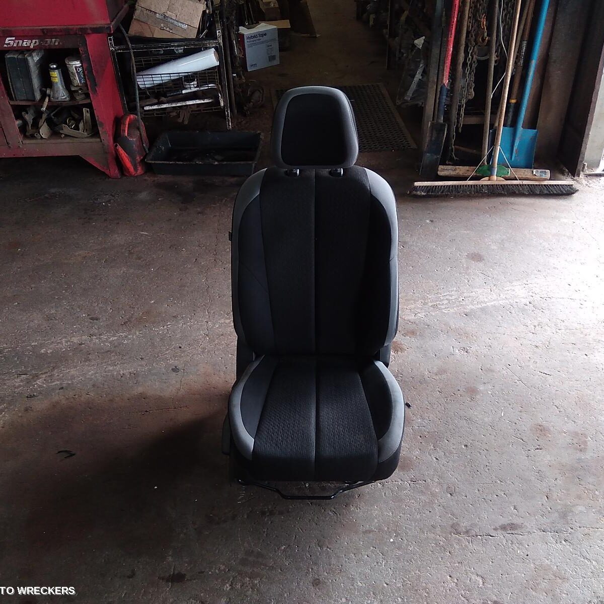 2018 HOLDEN COLORADO Front Seat