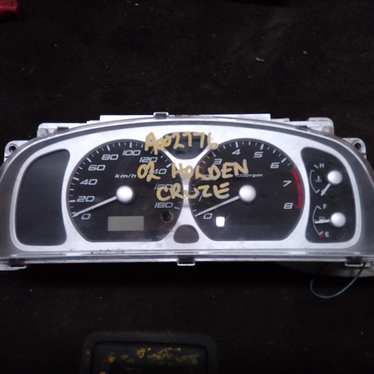 2002 HOLDEN CRUZE INSTRUMENT CLUSTER