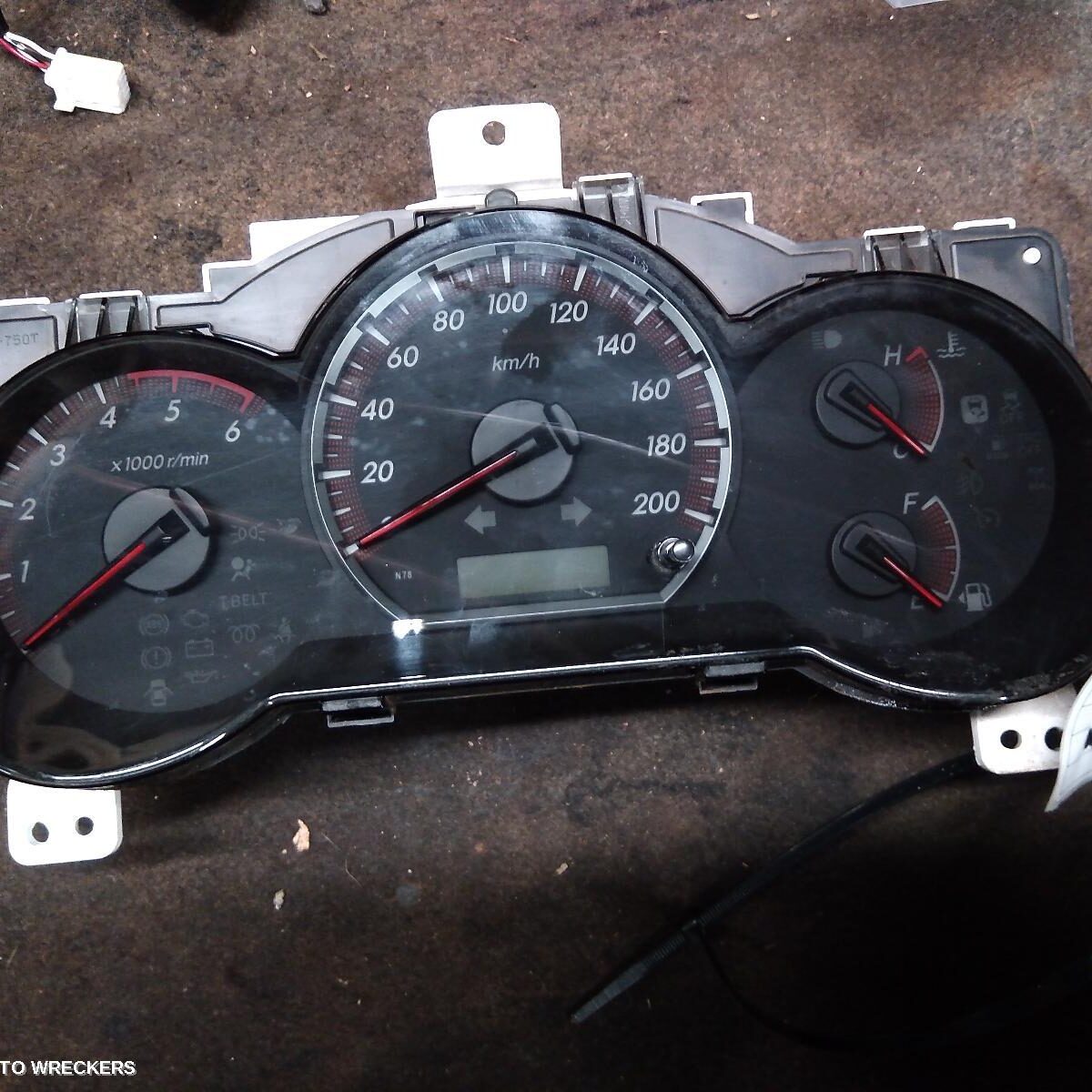 2014 TOYOTA HILUX Instrument Cluster