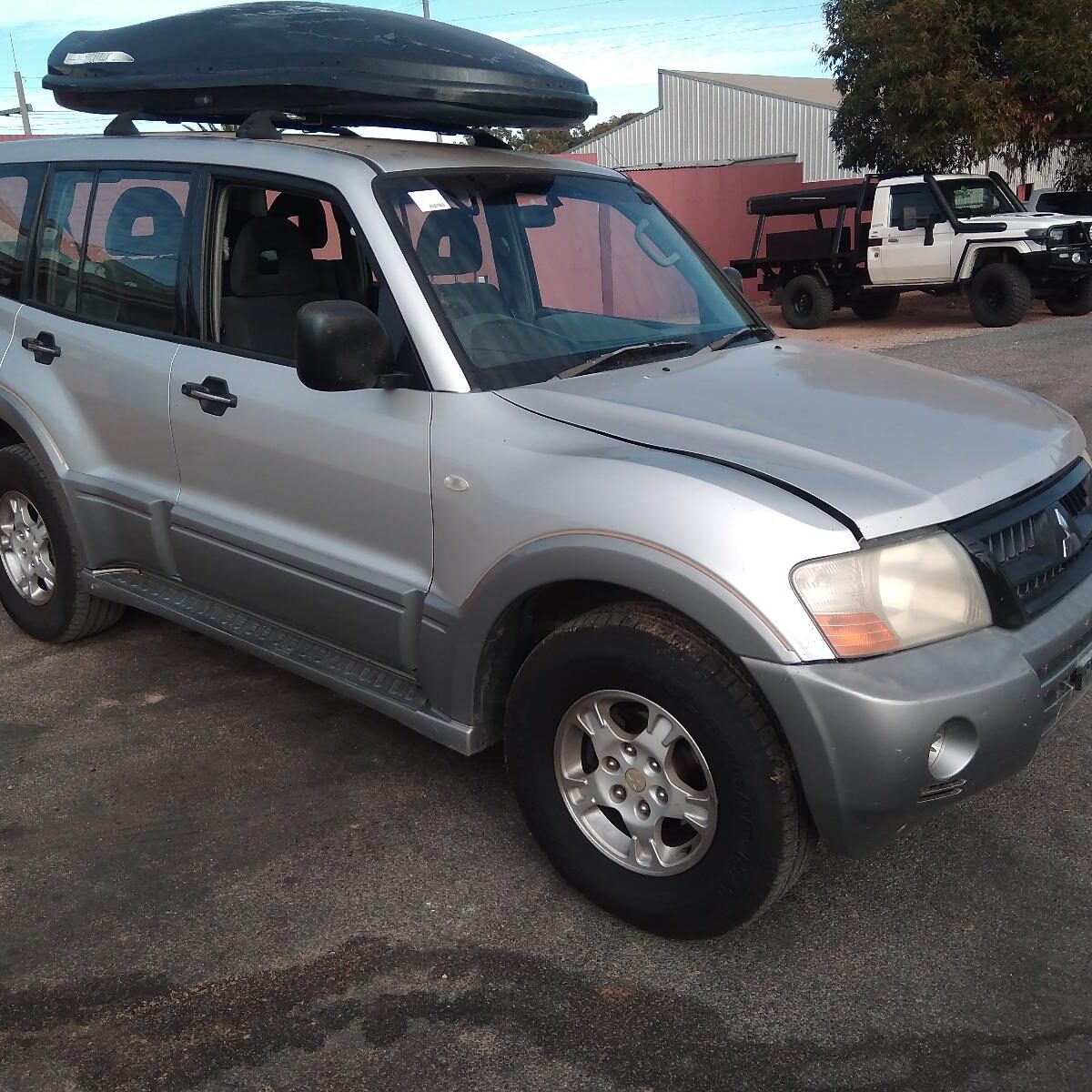 2003 MITSUBISHI PAJERO CALIPER