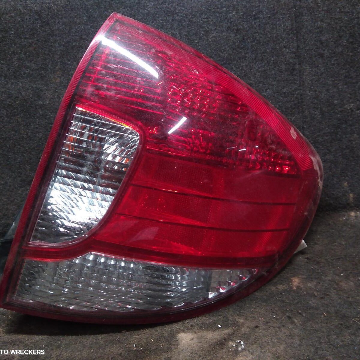 2005 KIA RIO Right Taillight