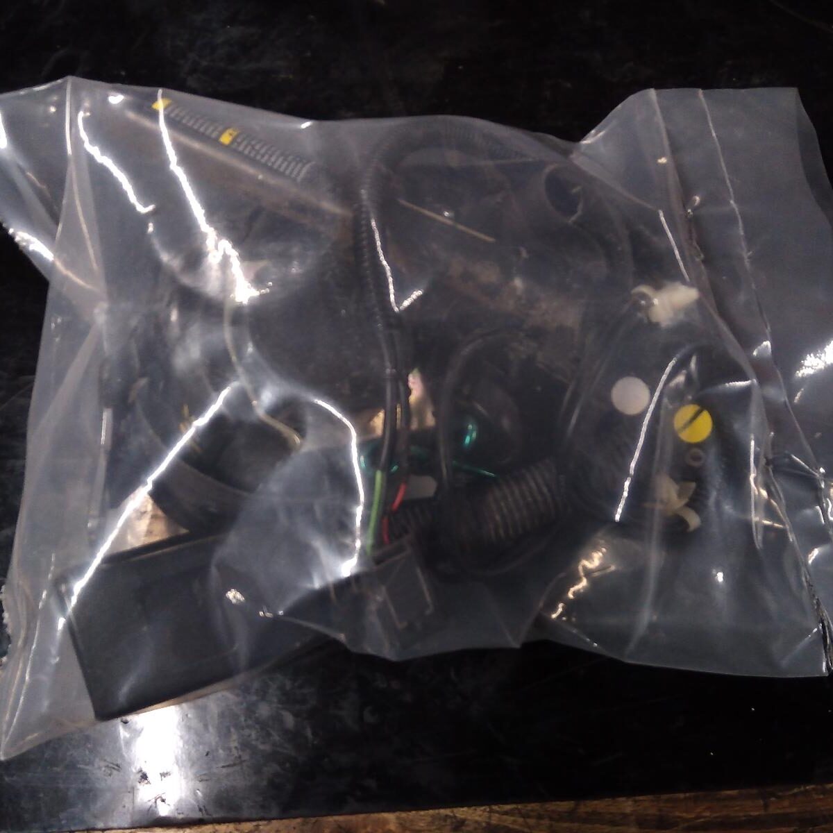 2005 FORD TERRITORY SEATBELT/STALK