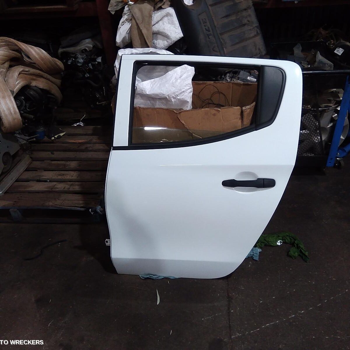 2018 MITSUBISHI TRITON Left Rear Door/Sliding