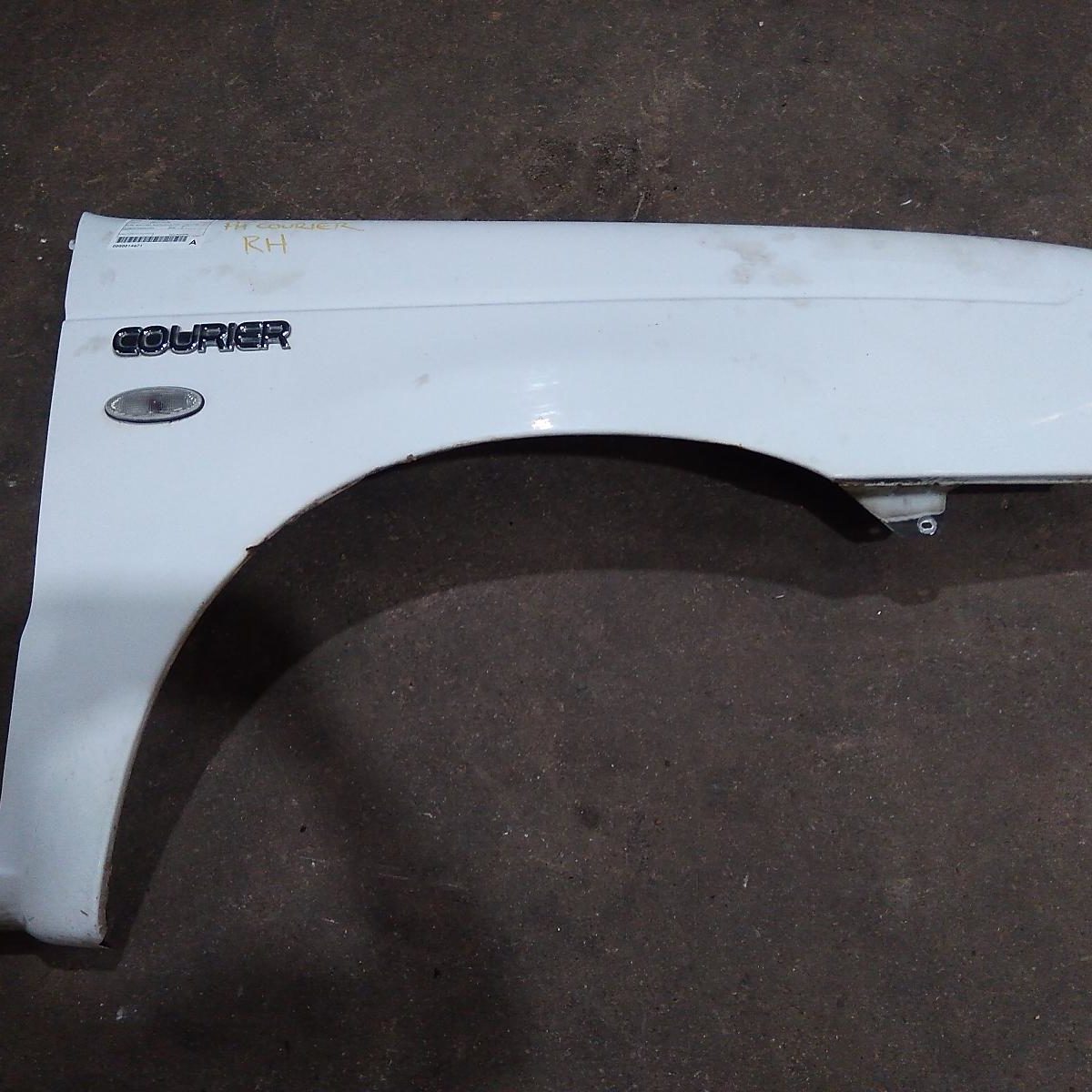 2005 FORD COURIER RIGHT GUARD