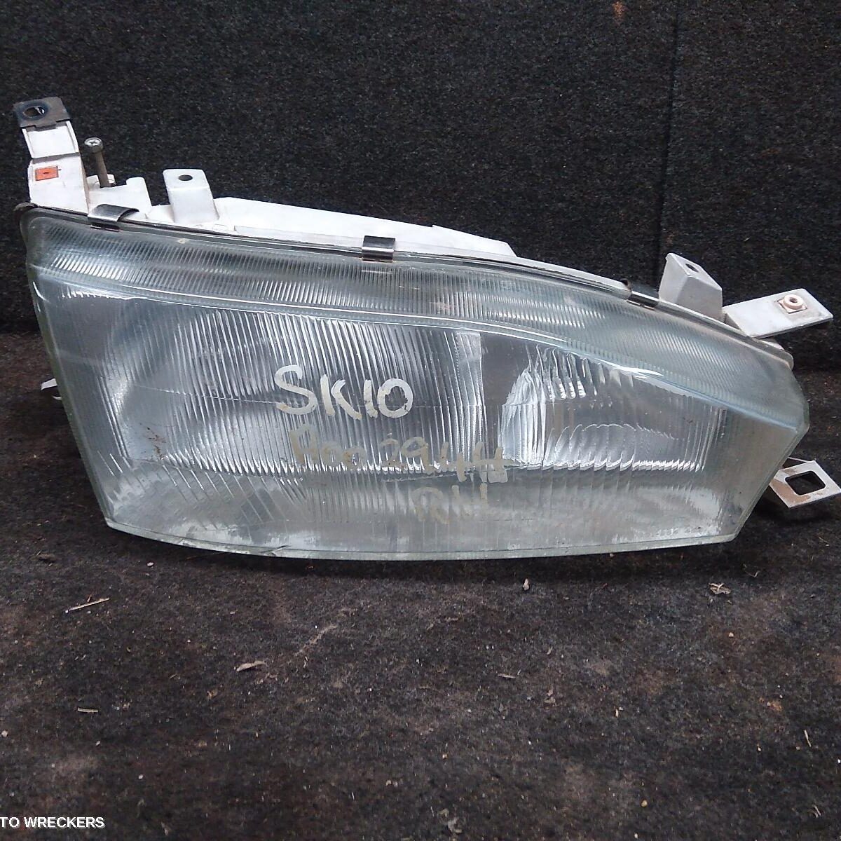 1993 TOYOTA CAMRY Right Headlamp