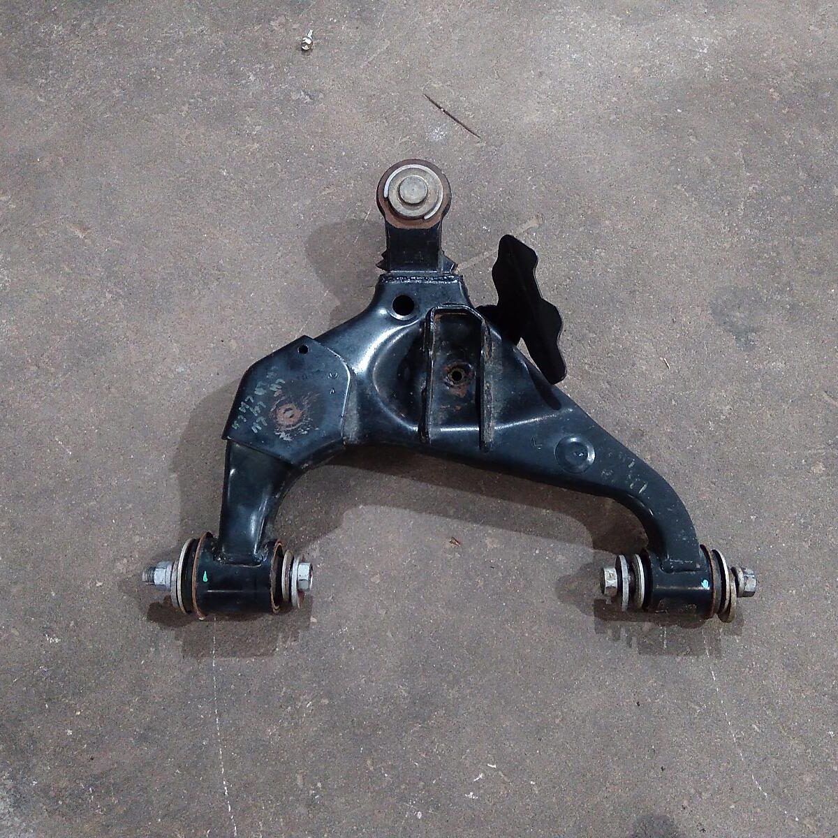 2021 TOYOTA HILUX LEFT FRONT LOWER CONTROL ARM