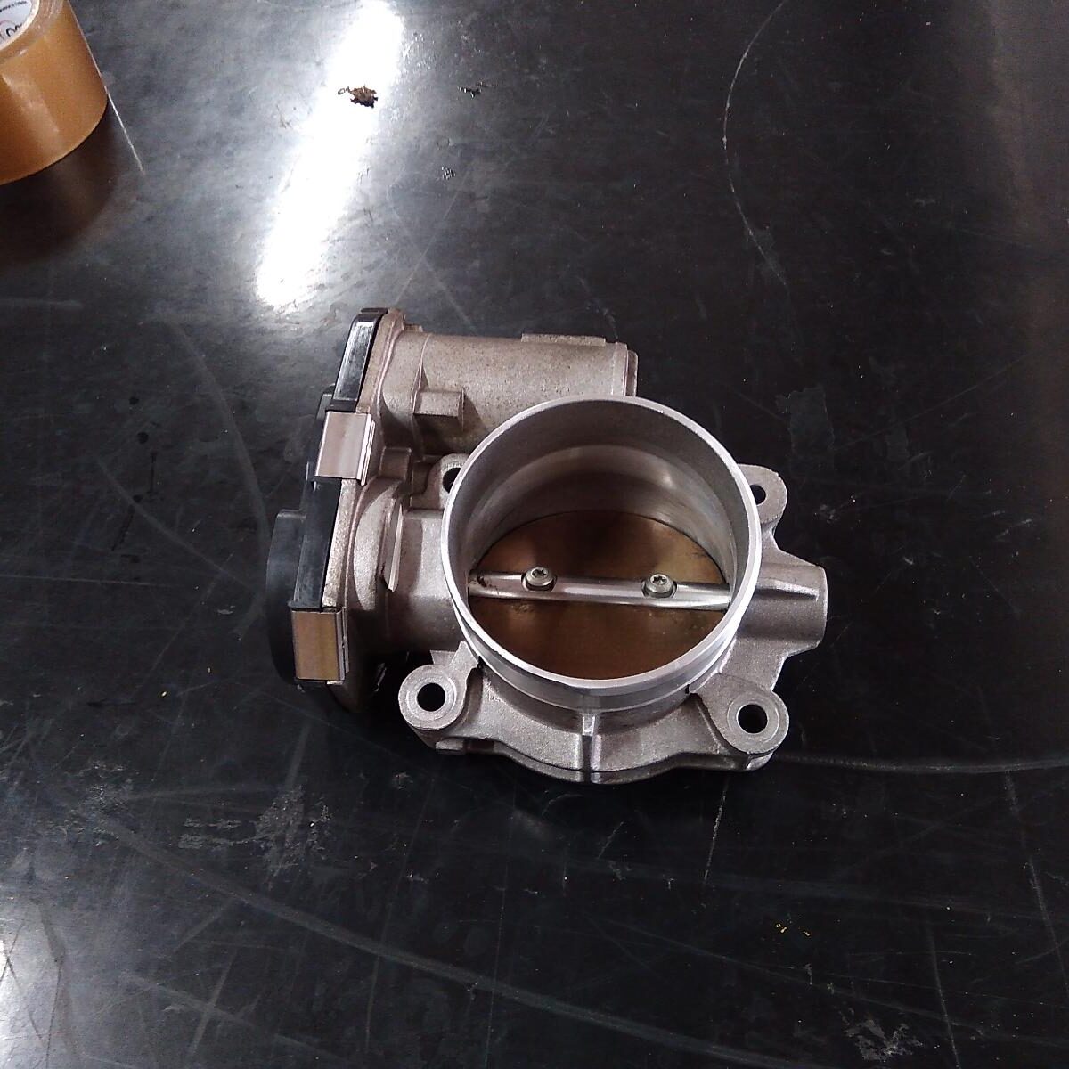 2010 HOLDEN COMMODORE THROTTLE BODY