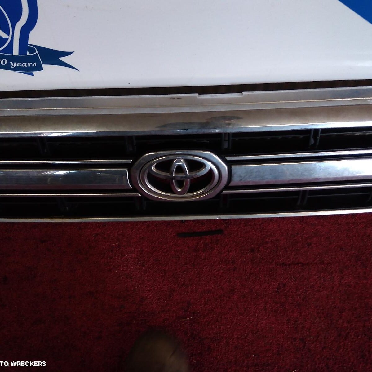 2018 TOYOTA LANDCRUISER Grille
