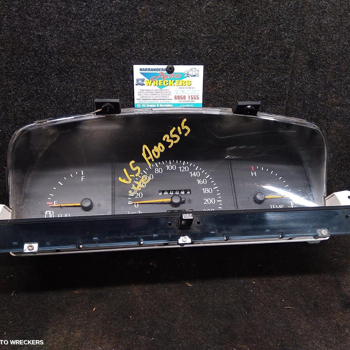 2000 HOLDEN COMMODORE Instrument Cluster