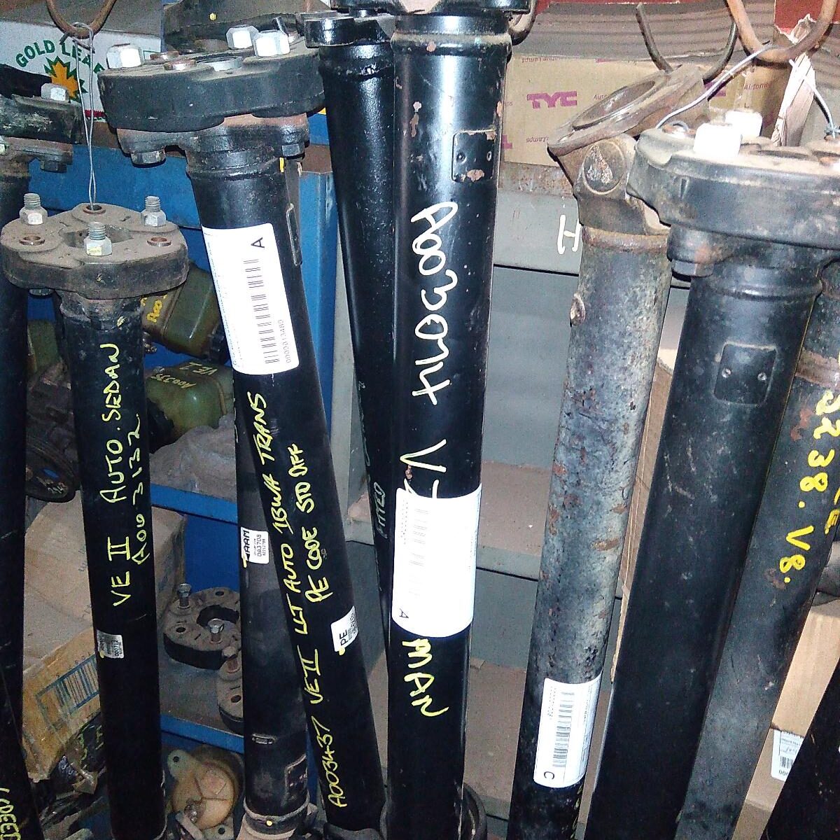 2005 HOLDEN CREWMAN REAR DRIVE SHAFT