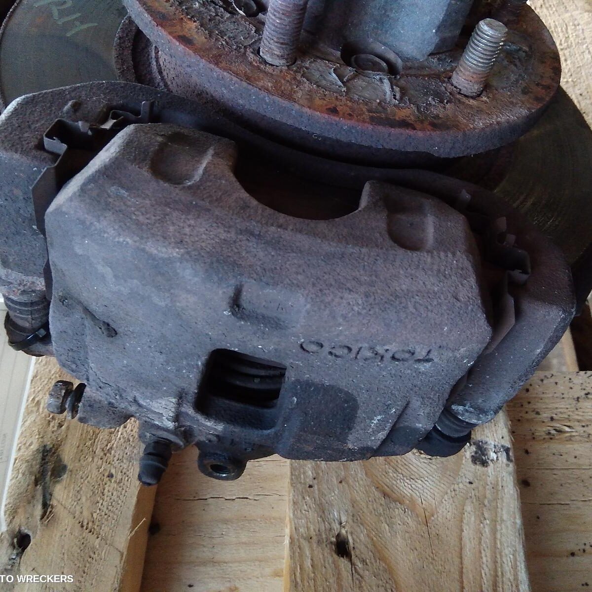2002 MITSUBISHI TRITON Caliper
