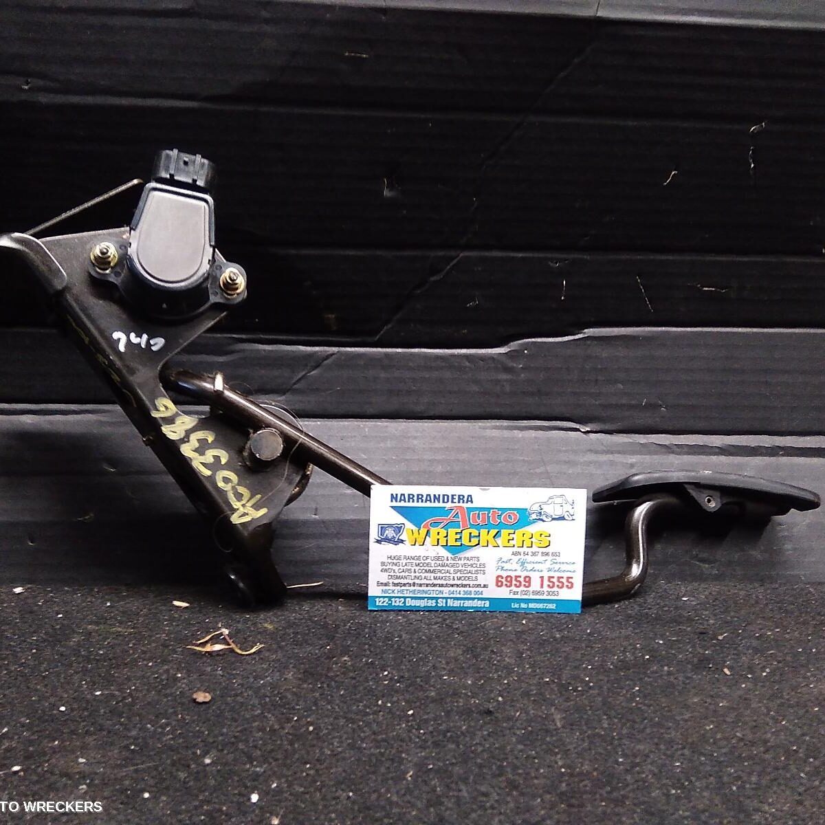 2003 TOYOTA LANDCRUISER Pedal Assembly