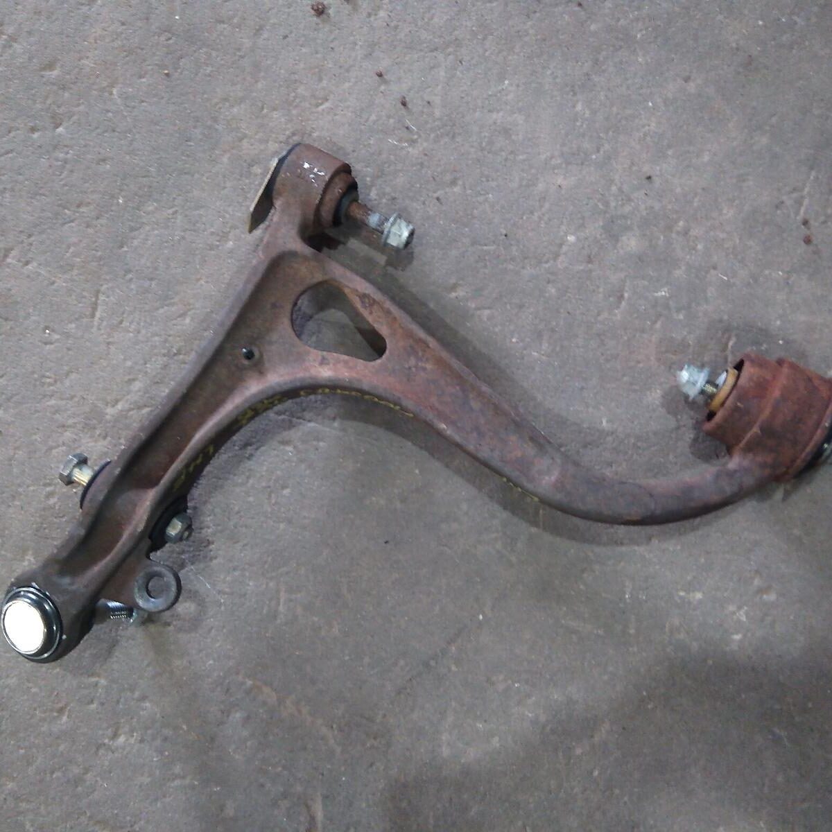 1998 FORD FALCON LEFT FRONT LOWER CONTROL ARM