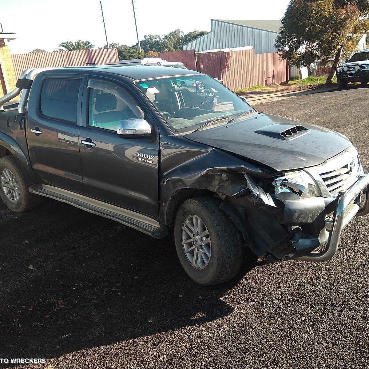 2011 TOYOTA HILUX Clock