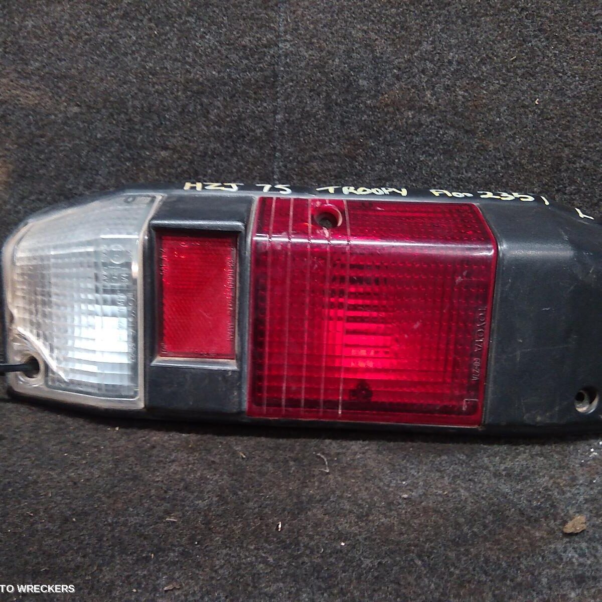 1997 TOYOTA LANDCRUISER Left Taillight