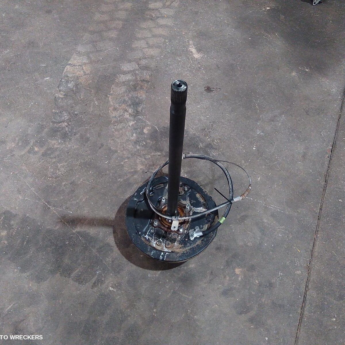 1996 TOYOTA HILUX Axle