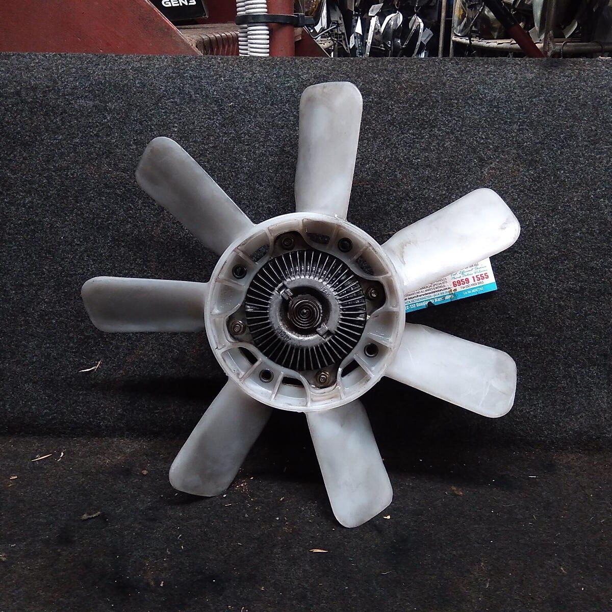1996 TOYOTA HILUX FAN