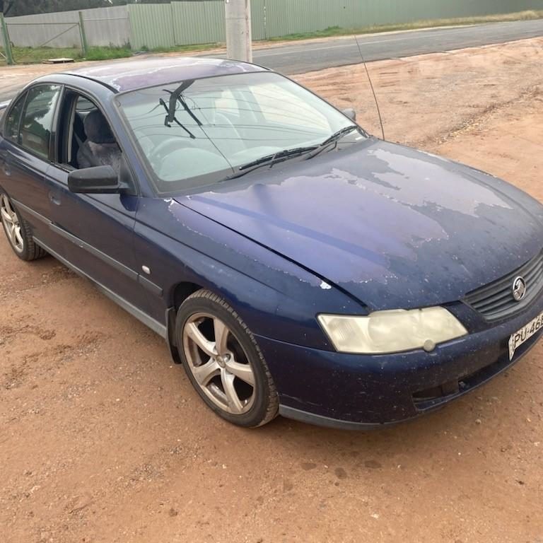 2003 HOLDEN COMMODORE LEFT DOOR MIRROR
