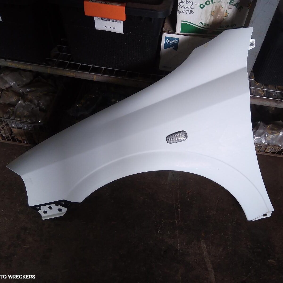 2003 HOLDEN ASTRA Left Guard