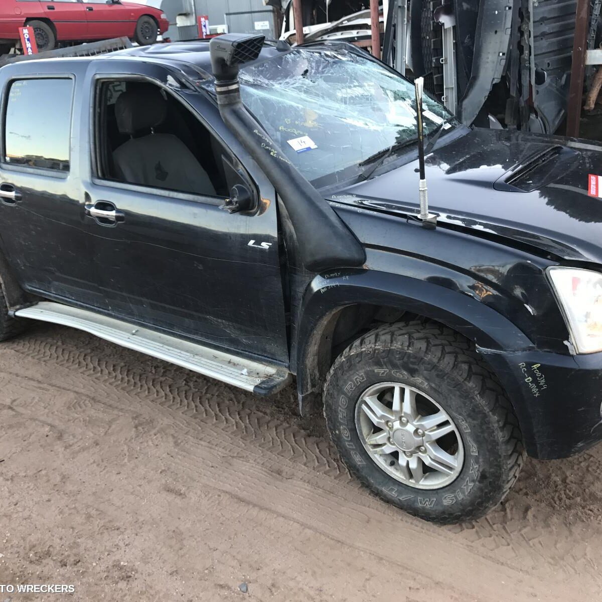 2011 ISUZU DMAX Left Rear Door Window