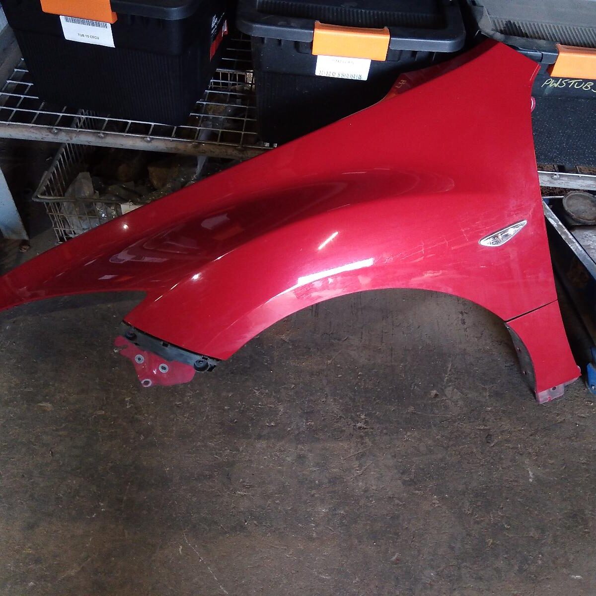 2008 MAZDA 6 LEFT GUARD