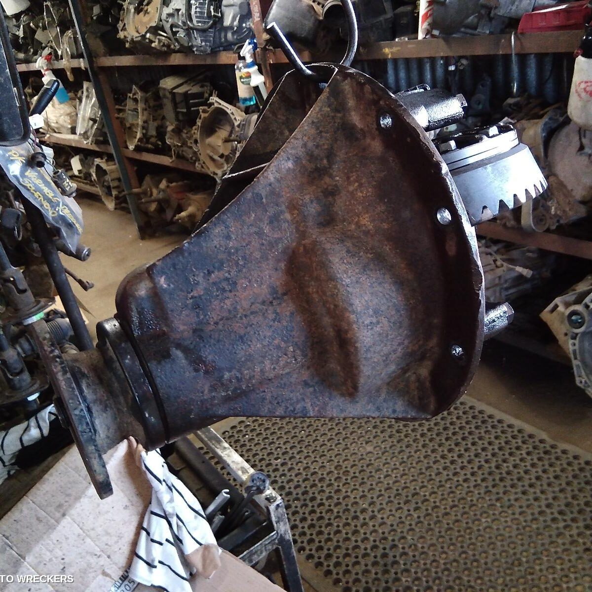 2002 MITSUBISHI TRITON Differential Centre