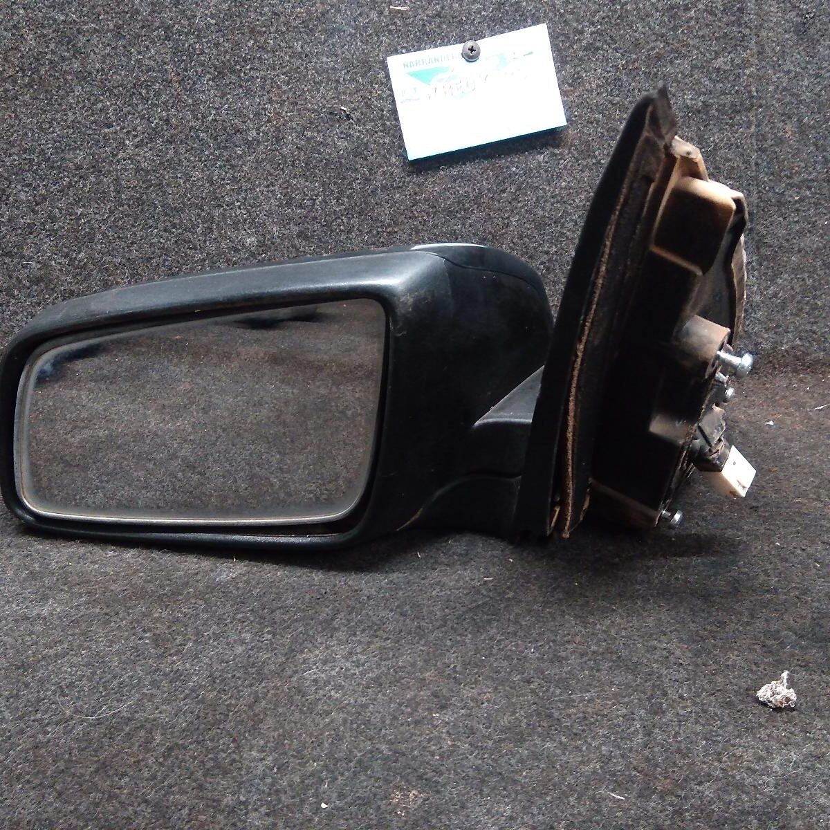 2008 HOLDEN COMMODORE LEFT DOOR MIRROR