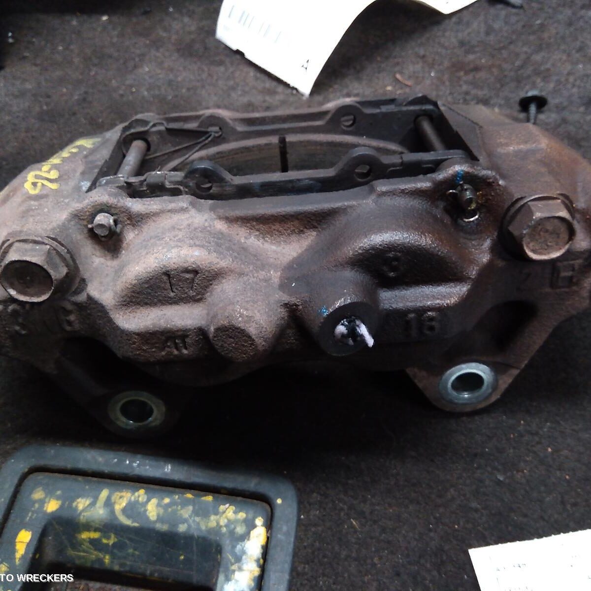 2014 TOYOTA HILUX Caliper