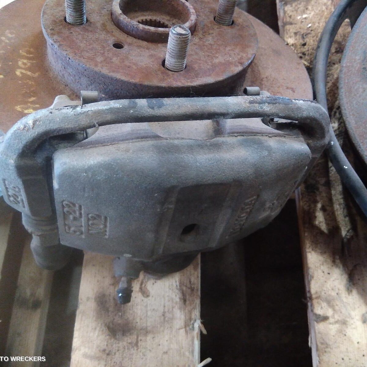 1999 TOYOTA COROLLA Caliper