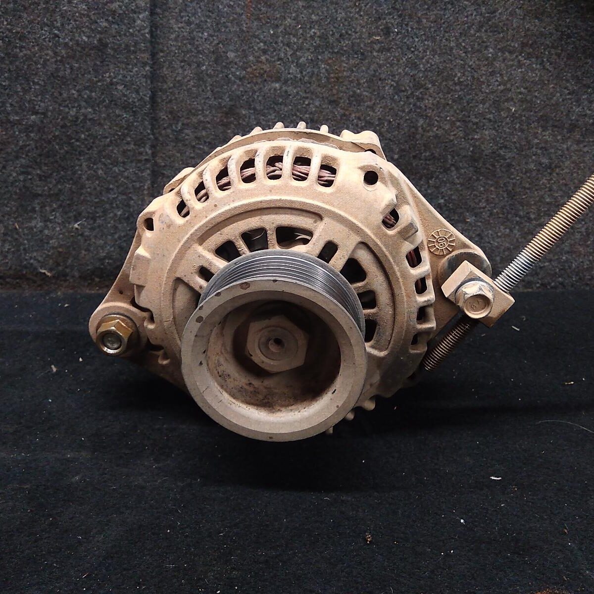 2011 HOLDEN COLORADO ALTERNATOR