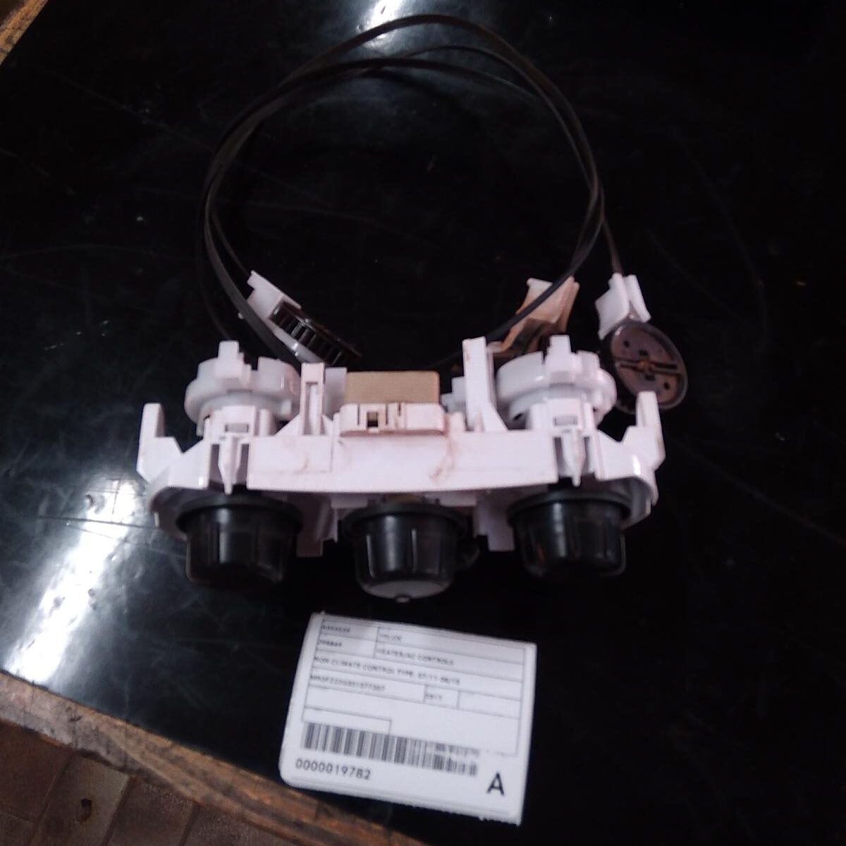 2013 TOYOTA HILUX HEATER/AC CONTROLS