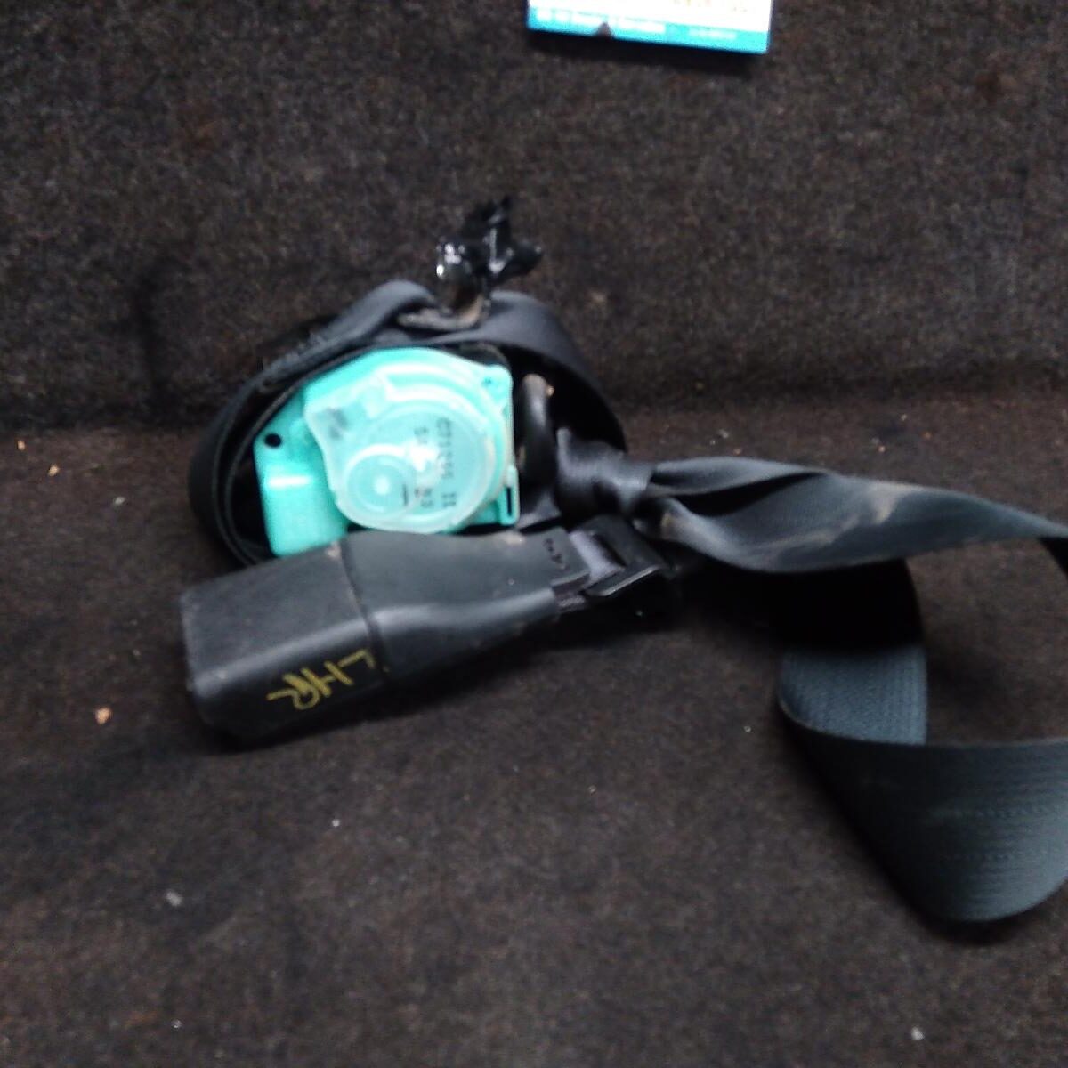 2011 SUZUKI SWIFT SEATBELT/STALK