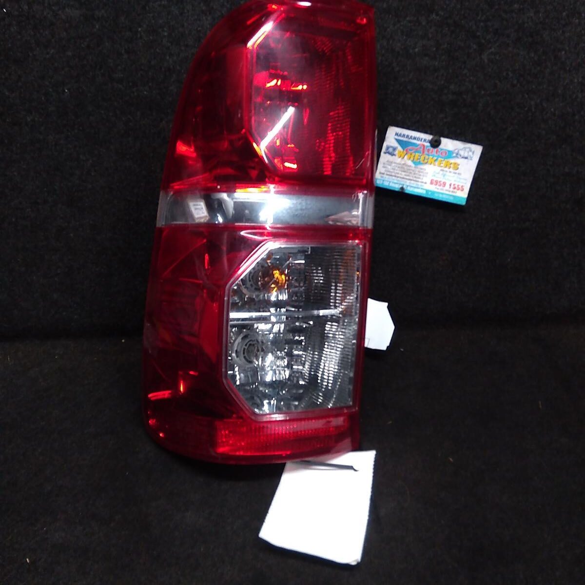 2012 TOYOTA HILUX Left Taillight