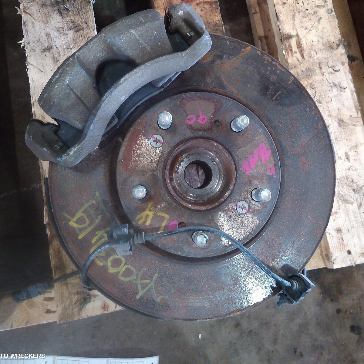 2009 HONDA CIVIC Left Front Hub Assembly