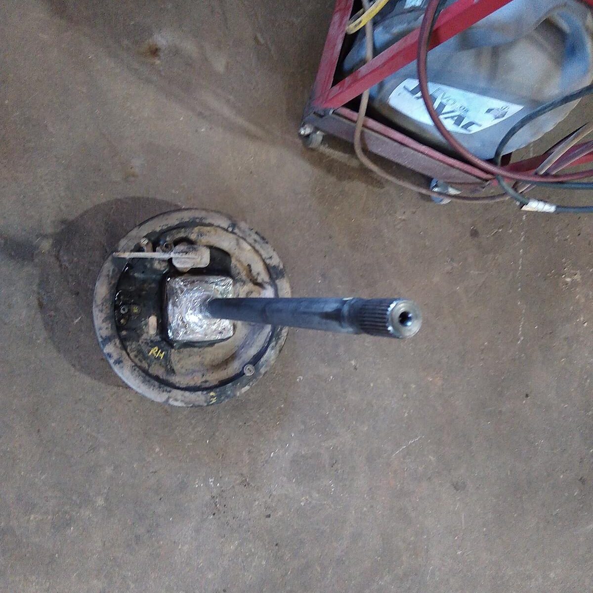 2002 TOYOTA HILUX AXLE