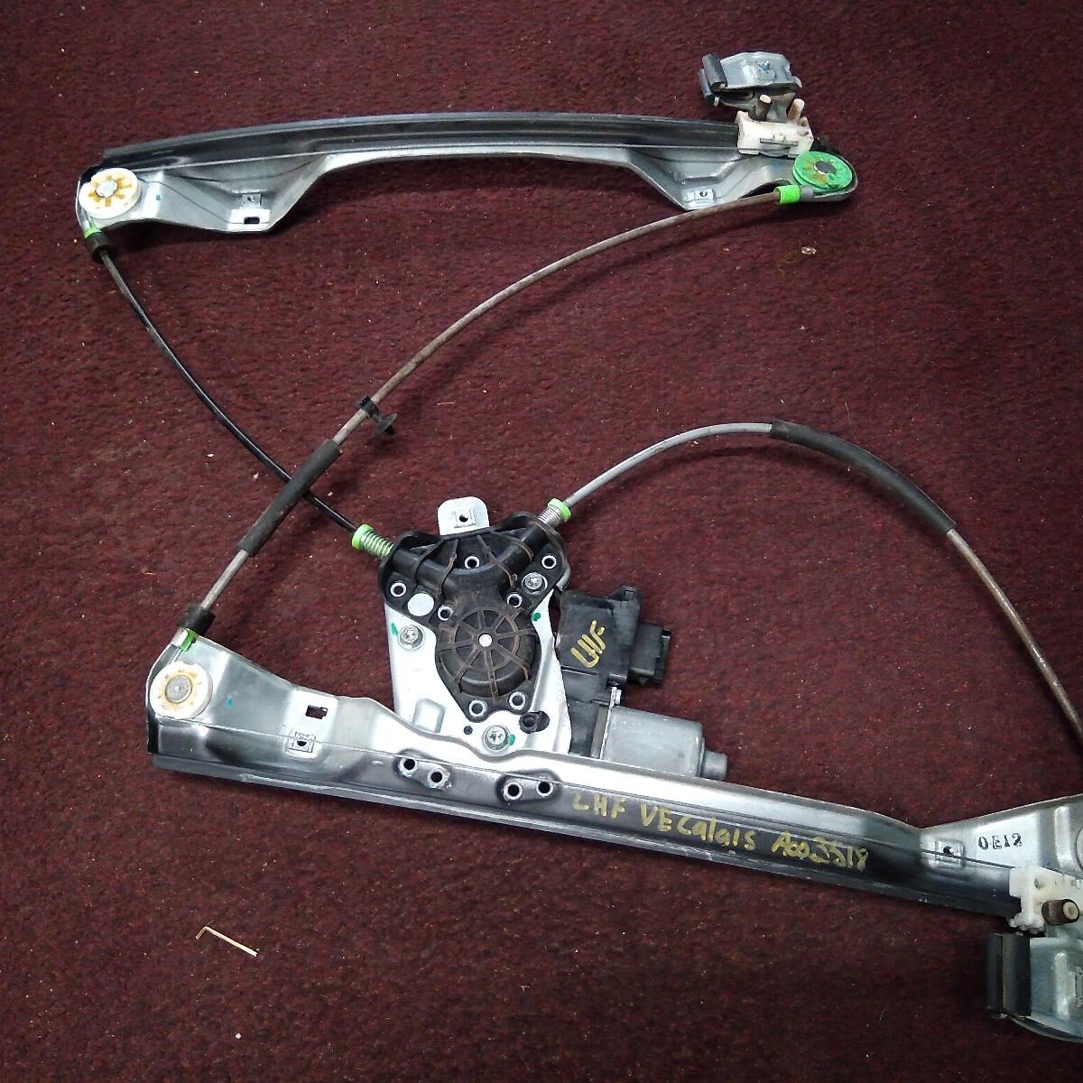 2010 HOLDEN COMMODORE LEFT FRONT WINDOW REG/MOTOR