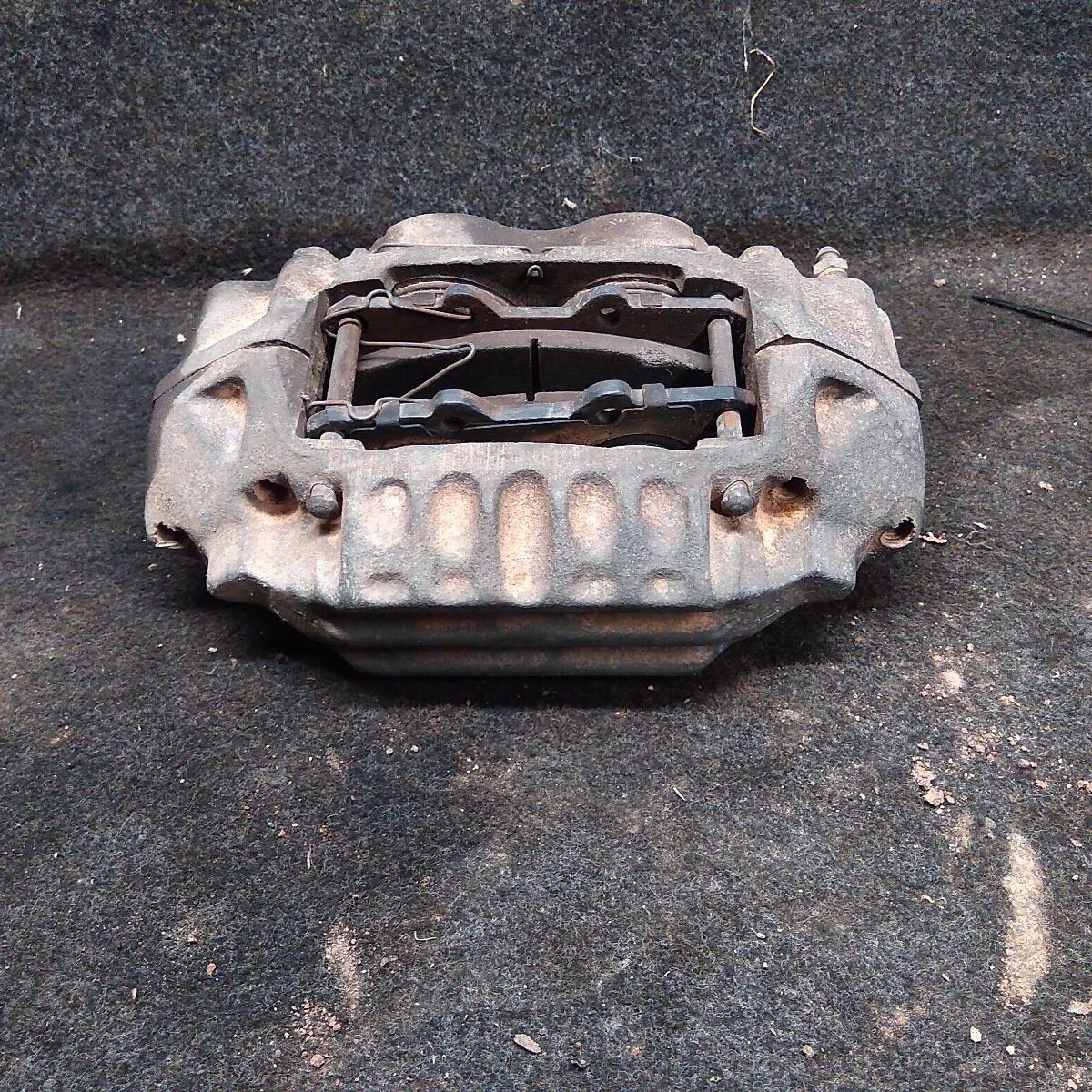 2001 TOYOTA HILUX CALIPER